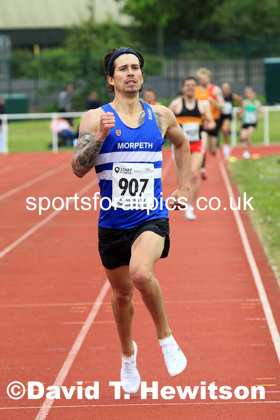 Men and Boys 800 metres, 2022 North Eastern Track and Field Champs., Middlesbrough. David T. Hewitson/Sports for All Pics